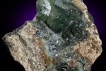 Александрит – драгоценный камень с уникальными свойствами